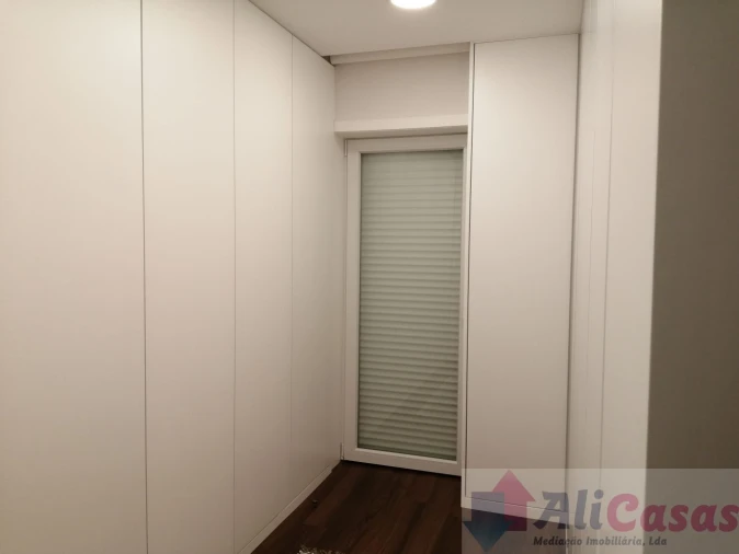 Apartamento T2 para Venda em Esmoriz Foto 22