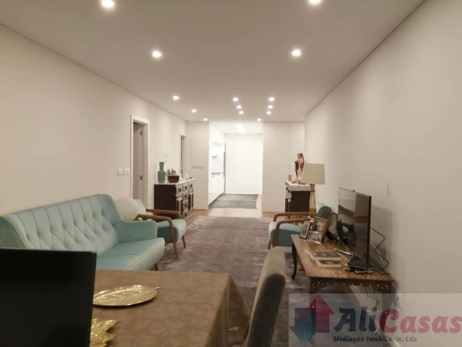 Apartamento T2 para Venda em Esmoriz Foto 4