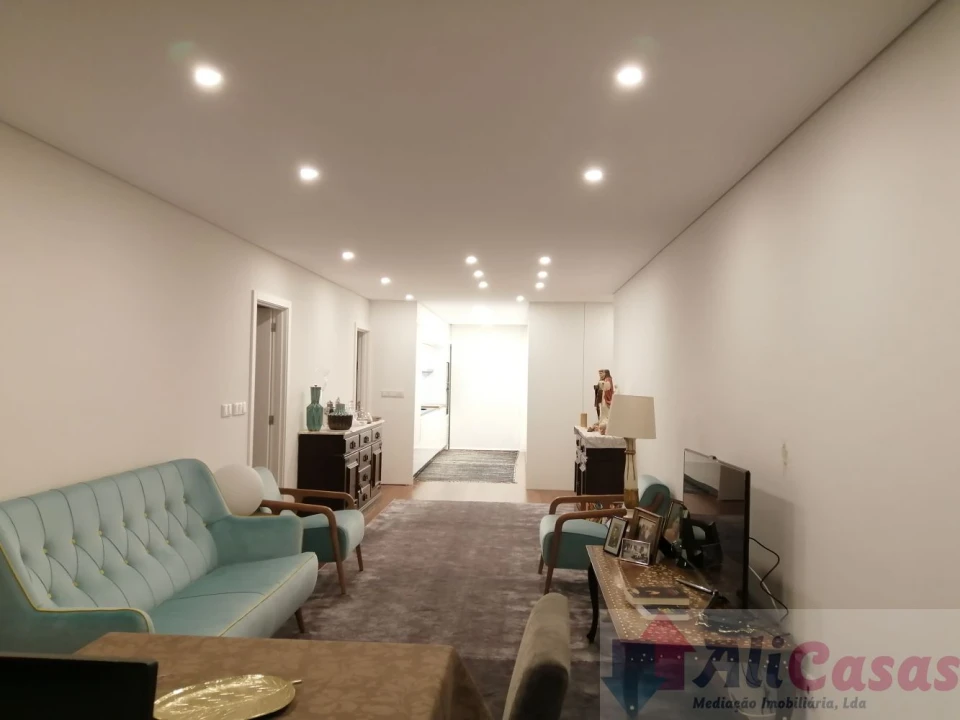 Apartamento T2 para Venda em Esmoriz Foto 3