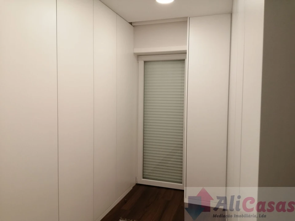 Apartamento T2 para Venda em Esmoriz Foto 22