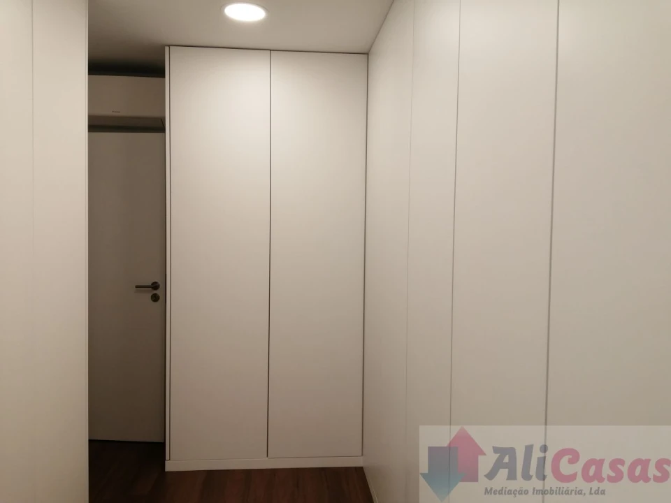 Apartamento T2 para Venda em Esmoriz Foto 20