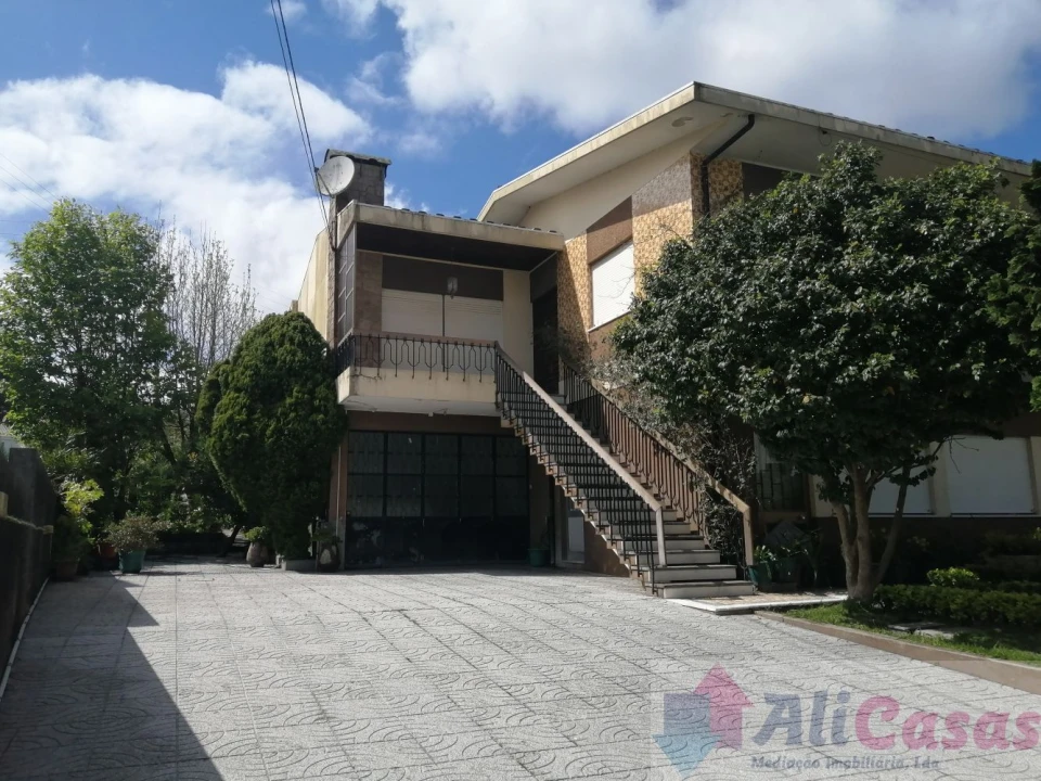 Moradia T3 para Venda em Coronado (São Romão e São Mamede) Foto 2