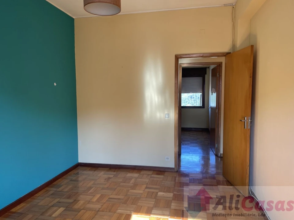 Apartamento T3 para Venda em Paços de Brandão Foto 8