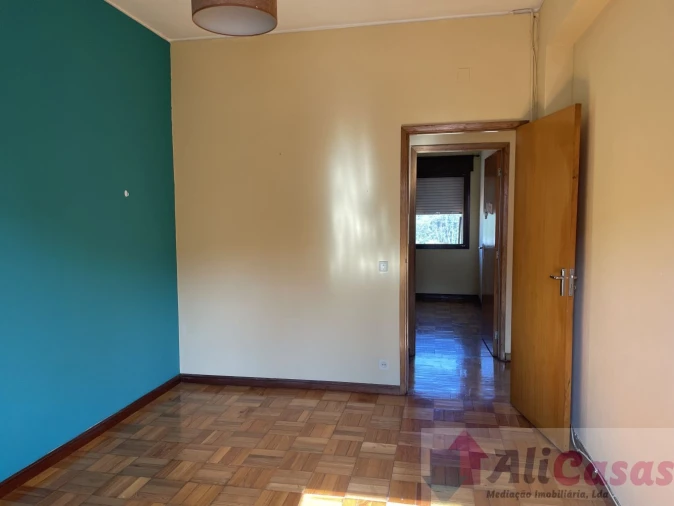 Apartamento T3 para Venda em Paços de Brandão Foto 8