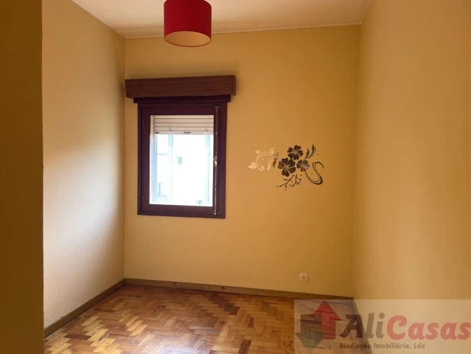 Apartamento T3 para Venda em Paços de Brandão Foto 12