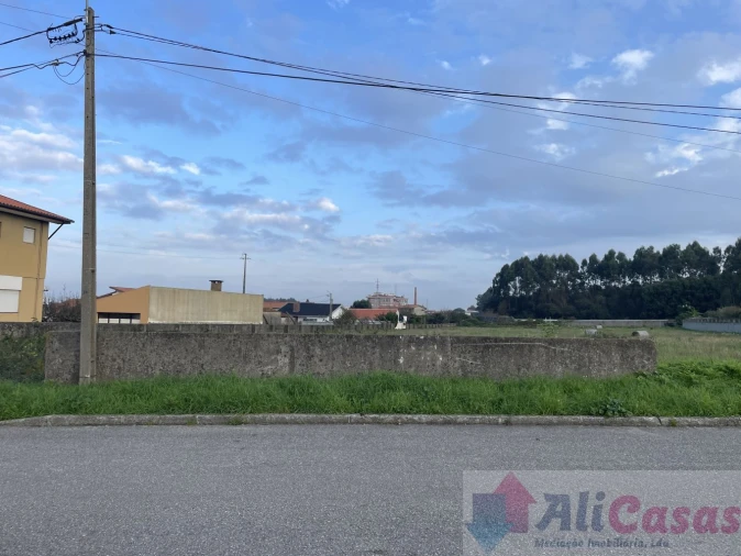 Terreno para Venda em Esmoriz Foto 2