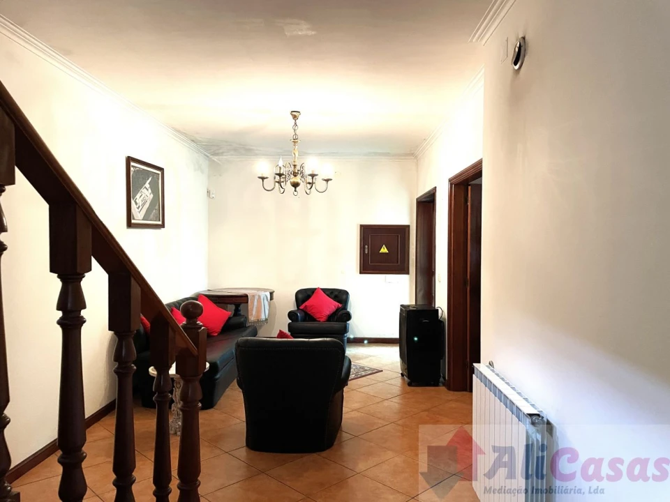 Moradia T4 para Venda em Grijó e Sermonde Foto 12