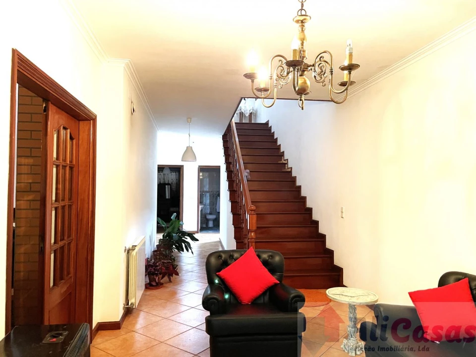 Moradia T4 para Venda em Grijó e Sermonde Foto 11