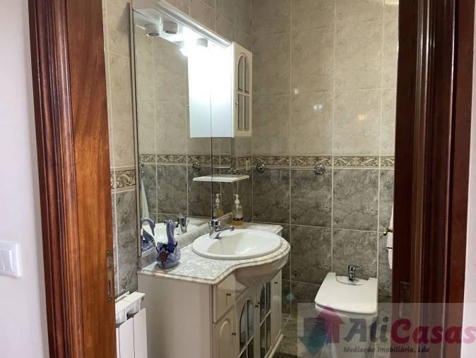 Moradia T4 para Venda em Grijó e Sermonde Foto 27