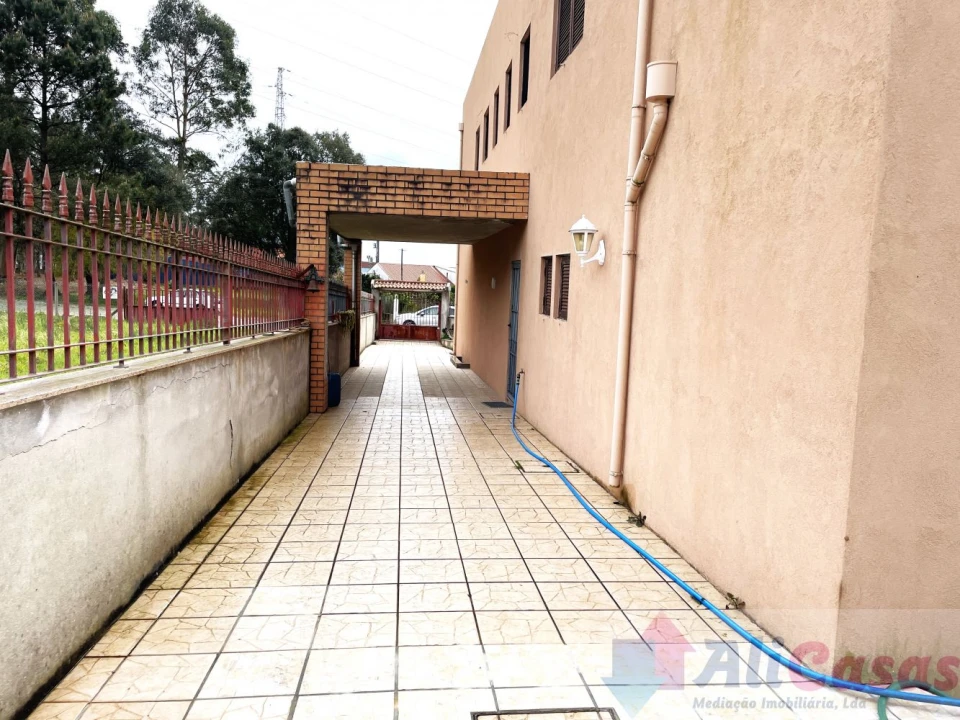 Moradia T4 para Venda em Grijó e Sermonde Foto 48
