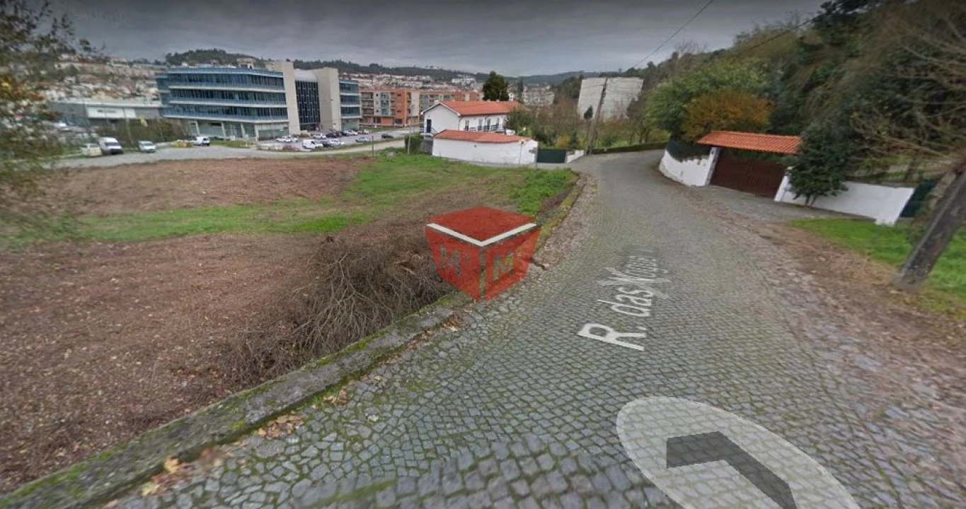 Terreno para Venda em Braga (São José de São Lázaro e São João do Souto) Foto 3