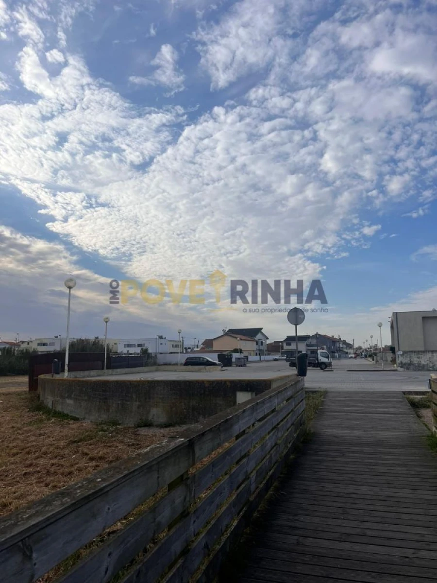 Terreno para Venda em Aver-O-Mar, Amorim e Terroso Foto 3