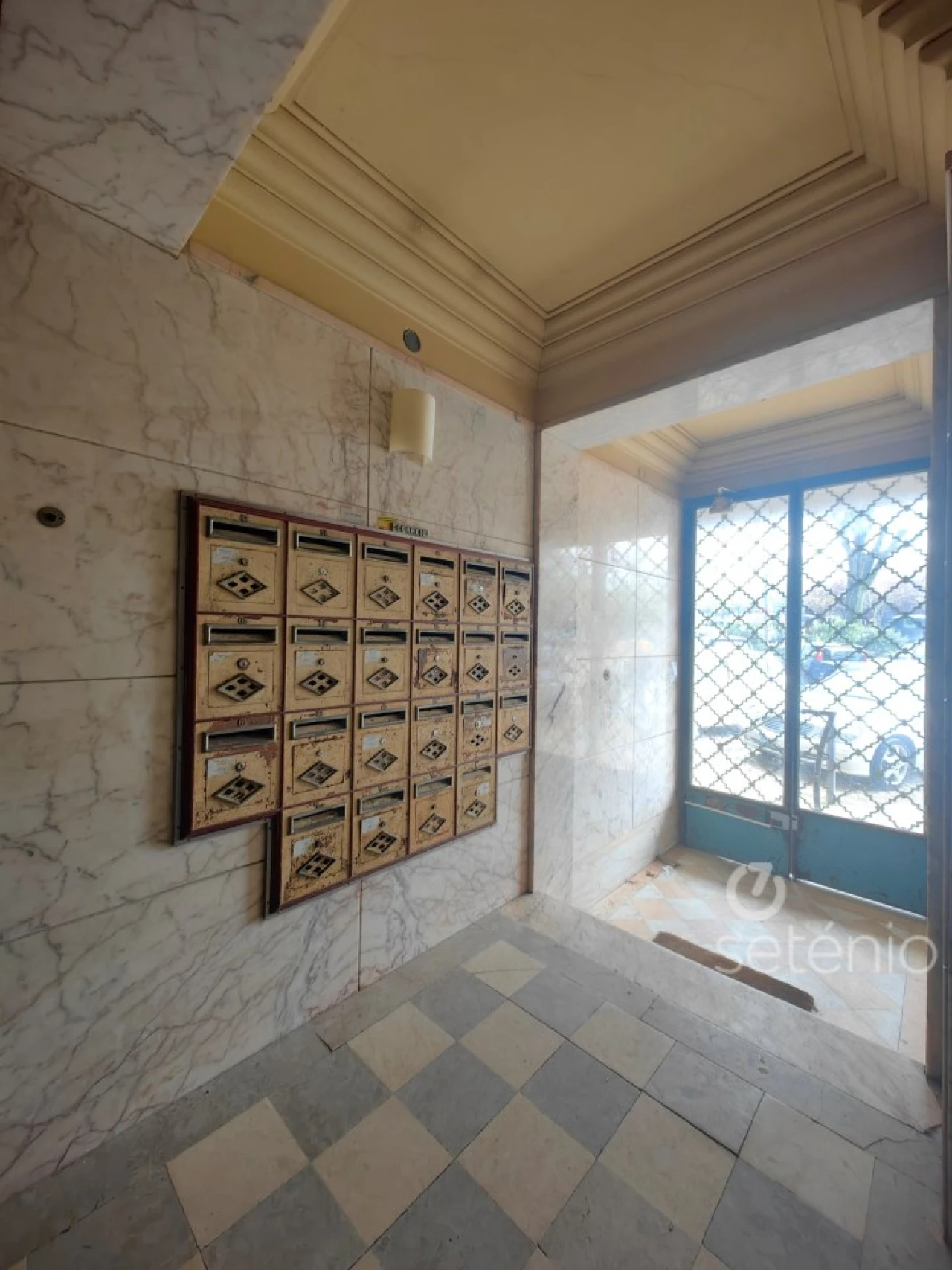 Apartamento T1 para Venda em Campolide Foto 5