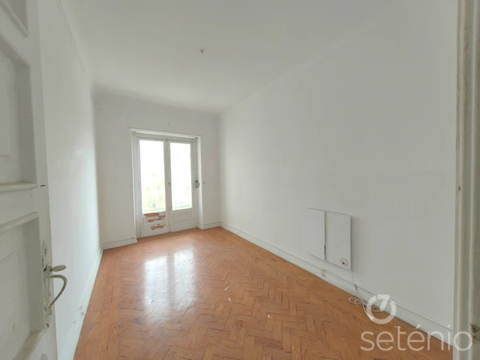 Apartamento T1 para Venda em Campolide Foto 10