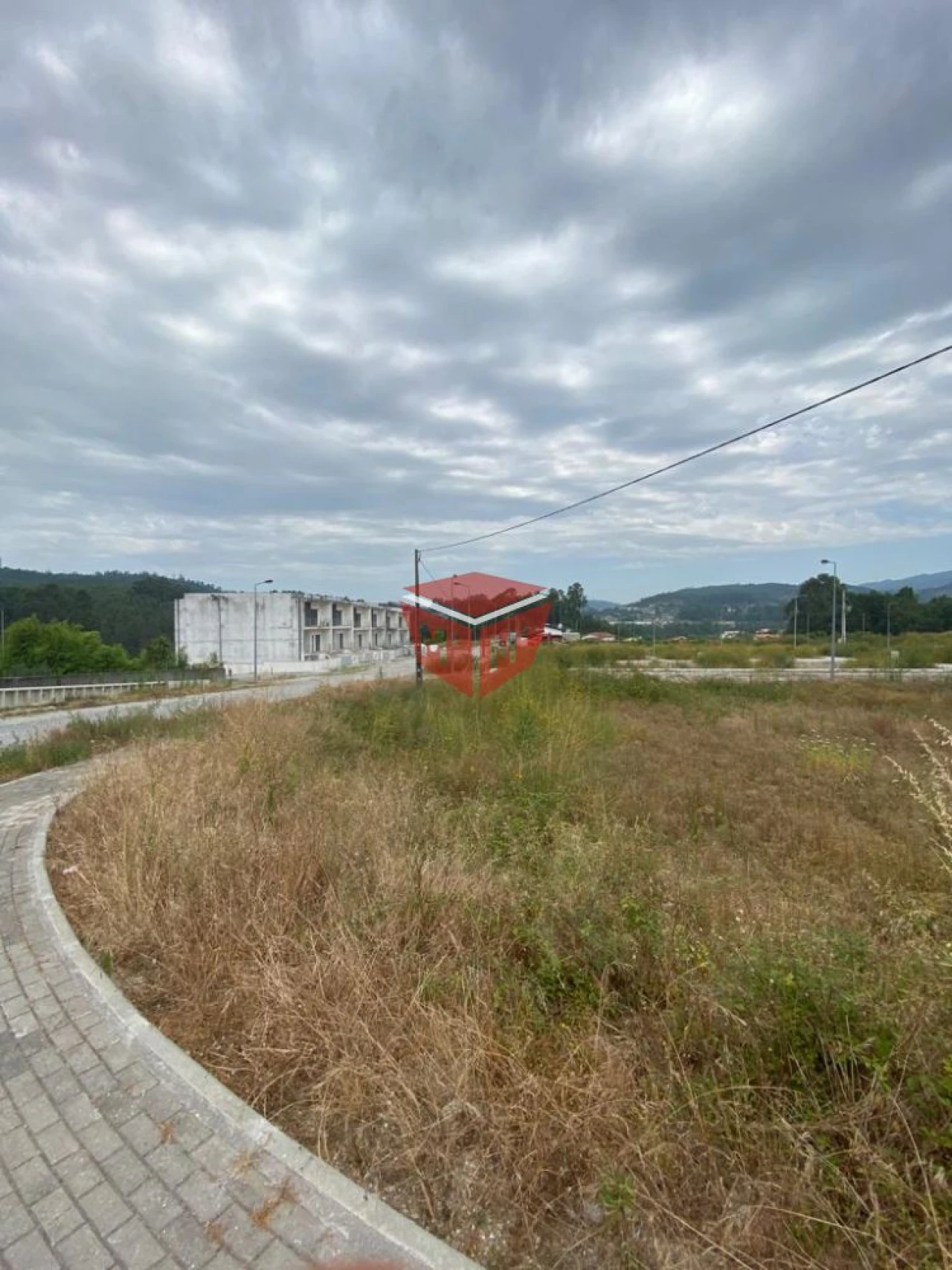 Terreno para Venda em Povoa de Lanhoso (N. Senhora do Amparo) Foto 2