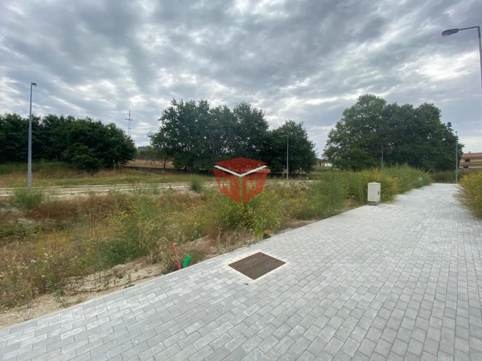 Terreno para Venda em Povoa de Lanhoso (N. Senhora do Amparo) Foto 5
