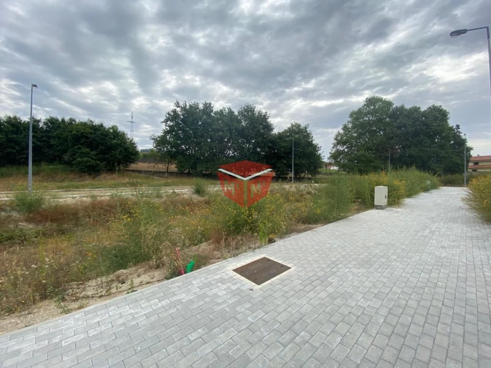 Terreno para Venda em Povoa de Lanhoso (N. Senhora do Amparo) Foto 5