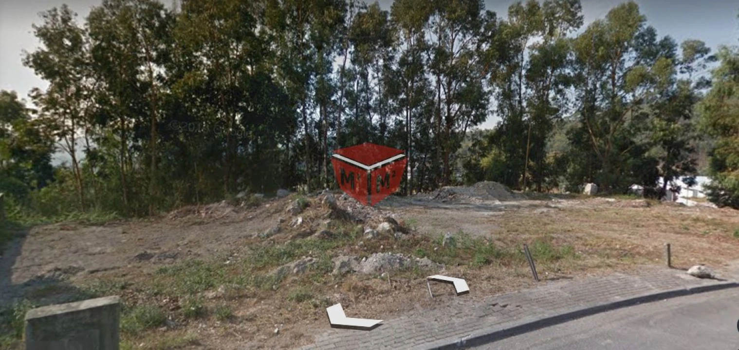 Terreno para Venda em Povoa de Lanhoso (N. Senhora do Amparo) Foto 2