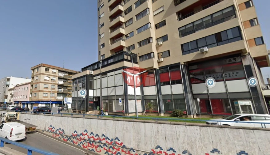 Loja para Arrendamento em Braga (Maximinos, Sé e Cividade) Foto 1