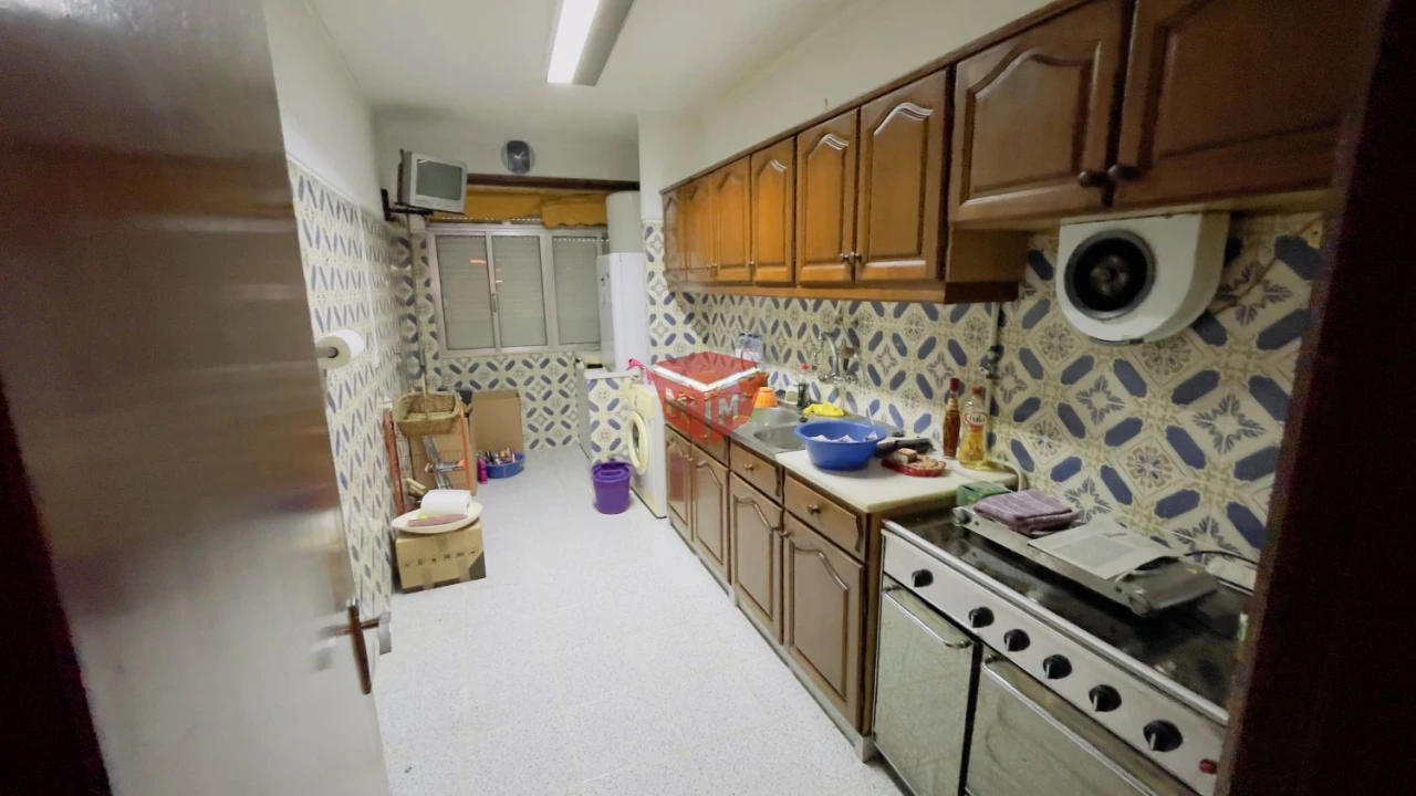 Apartamento T2 para Venda em Braga (Maximinos, Sé e Cividade) Foto 1