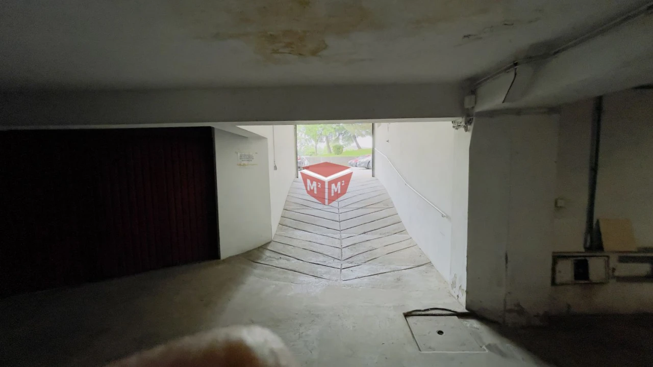 Apartamento T2 para Venda em Braga (Maximinos, Sé e Cividade) Foto 16