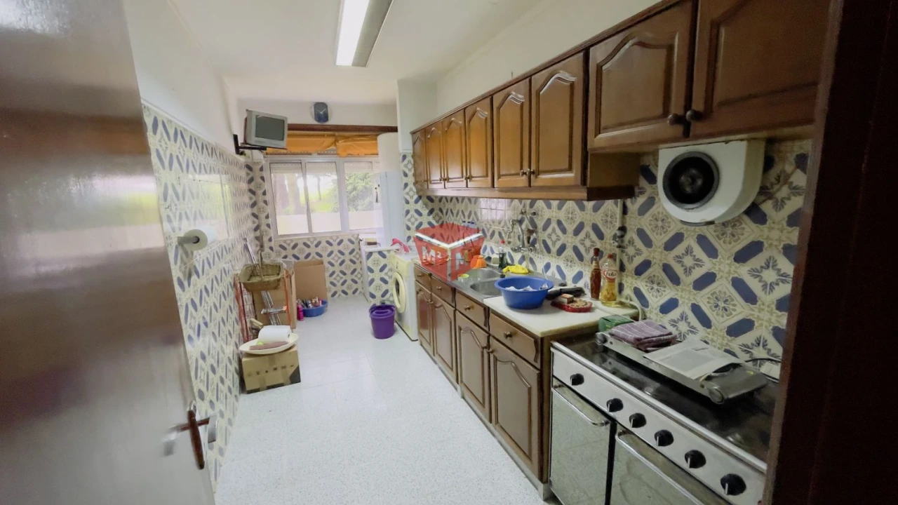 Apartamento T2 para Venda em Braga (Maximinos, Sé e Cividade) Foto 3