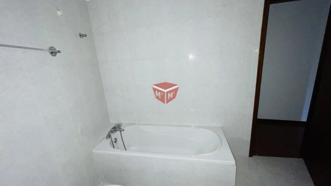 Moradia T2 para Venda em Fonte Arcada e Oliveira Foto 5