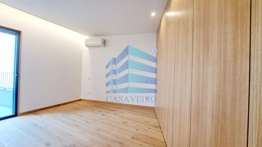 Apartamento T2 para Venda em Glória e Vera Cruz Foto 13