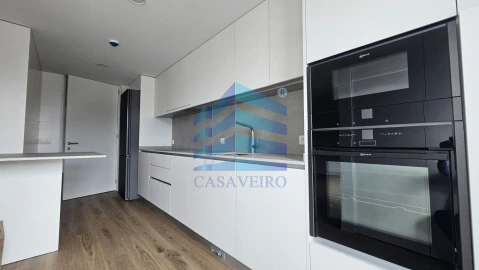 Apartamento T3 para Venda em Glória e Vera Cruz
