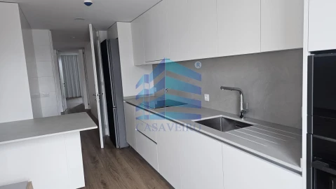 Apartamento T3 para Venda em Glória e Vera Cruz