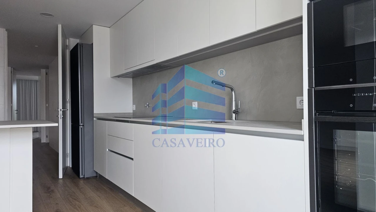Apartamento T3 para Venda em Glória e Vera Cruz Foto 3
