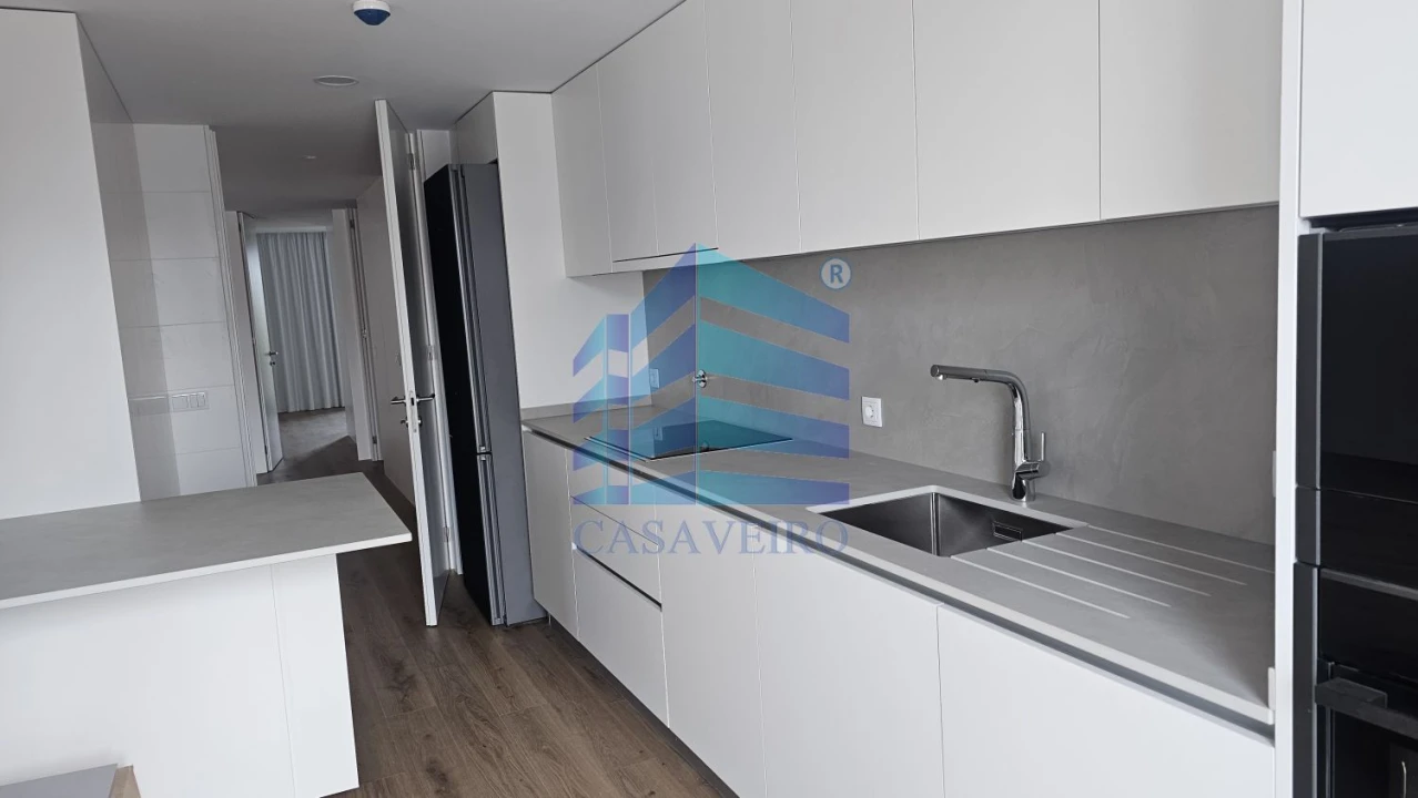 Apartamento T3 para Venda em Glória e Vera Cruz Foto 2