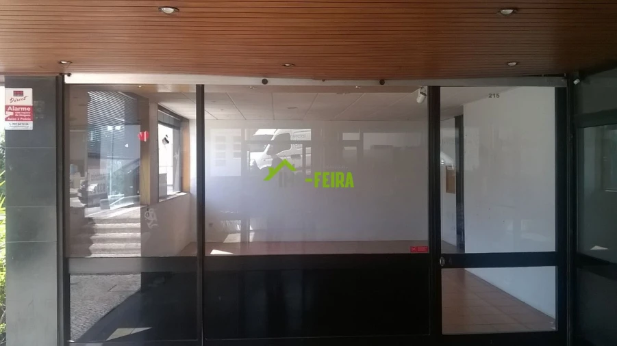 Loja para Venda em São João da Madeira Foto 2