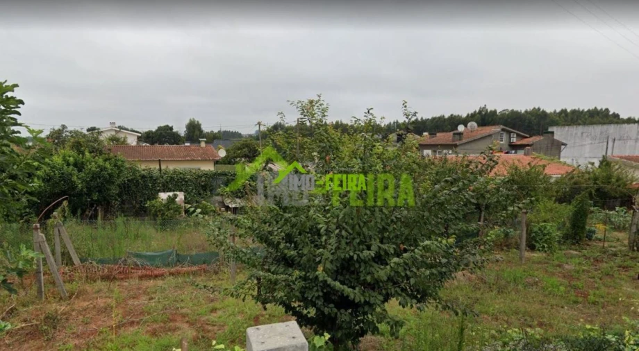 Terreno para Venda em Paços de Brandão Foto 3