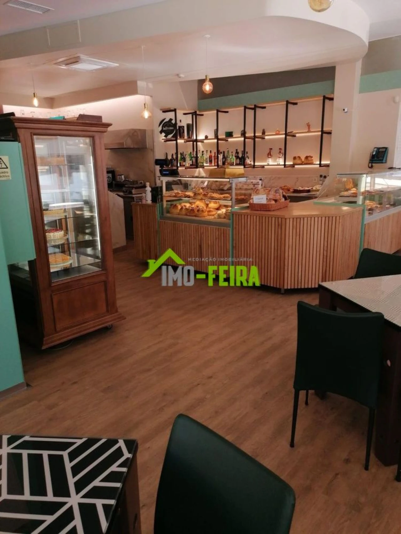 Loja para Venda em Santa Maria da Feira, Travanca, Sanfins e Espargo Foto 3