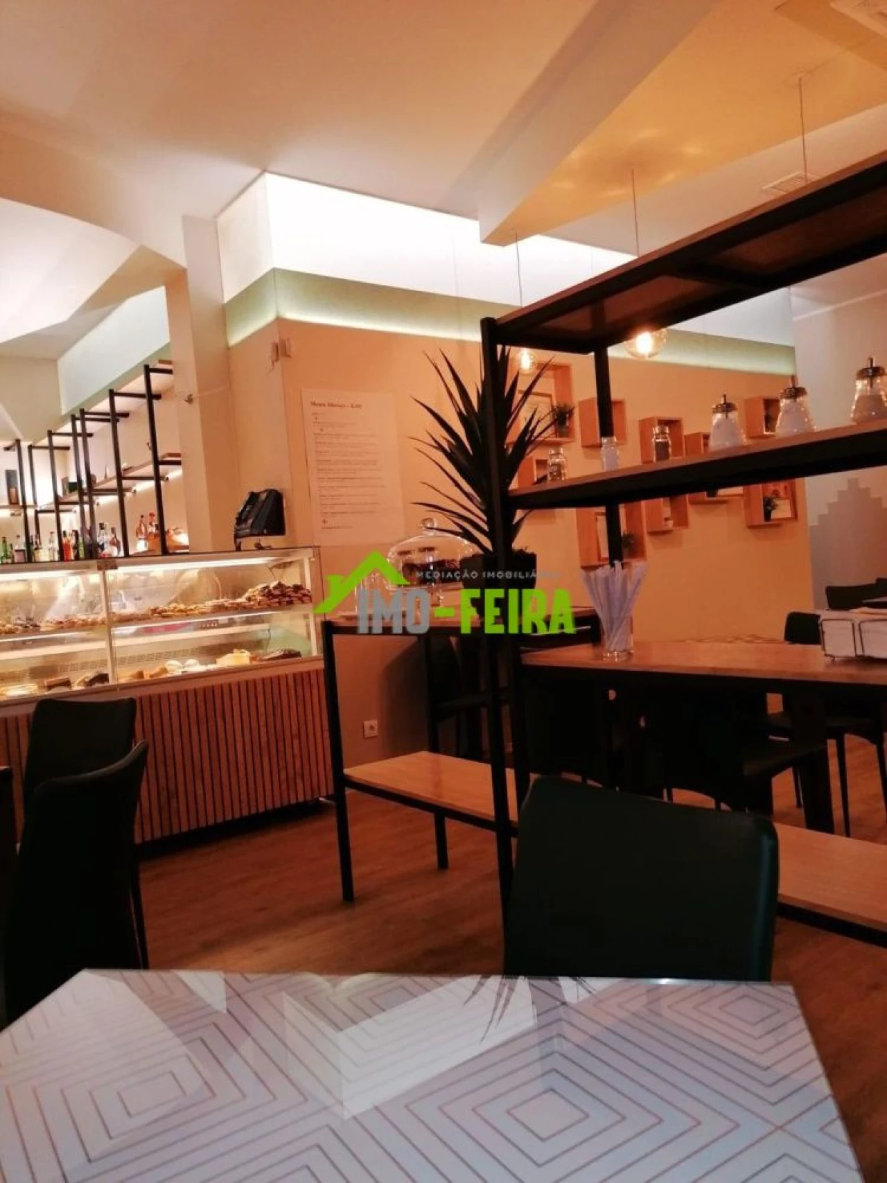 Loja para Venda em Santa Maria da Feira, Travanca, Sanfins e Espargo Foto 9