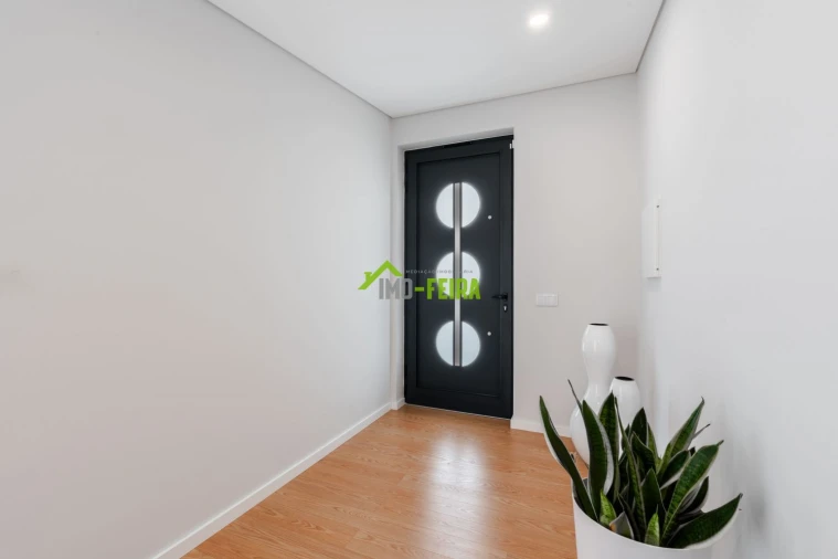 Moradia T4 para Venda em São Roque Foto 12