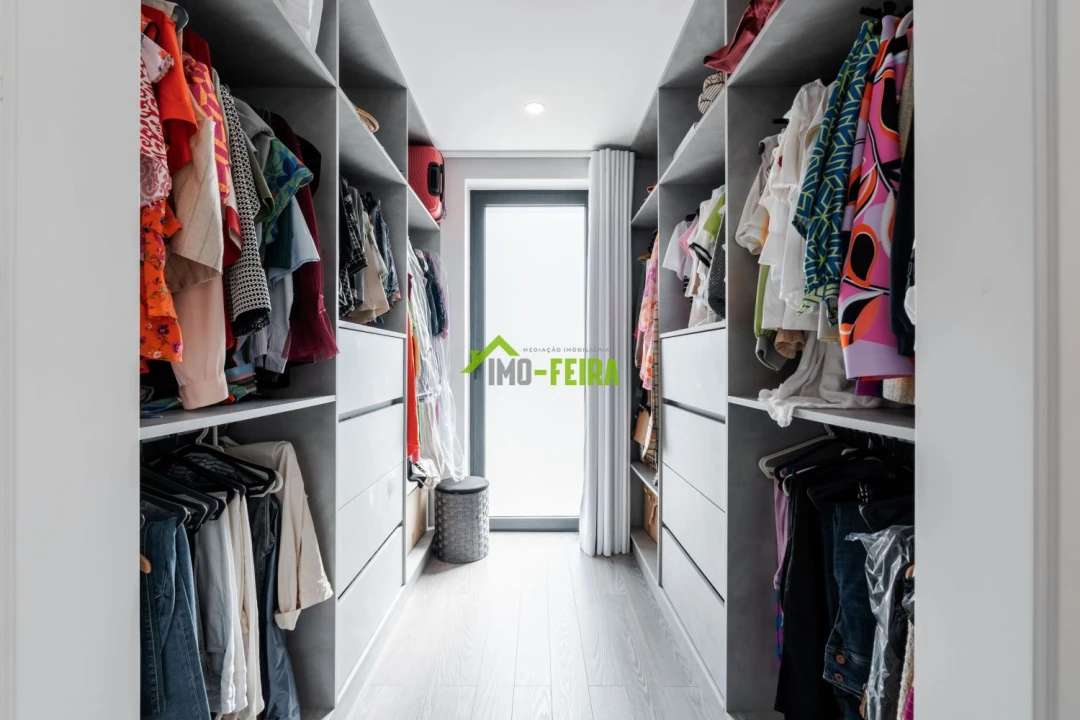 Moradia T4 para Venda em São Roque Foto 20