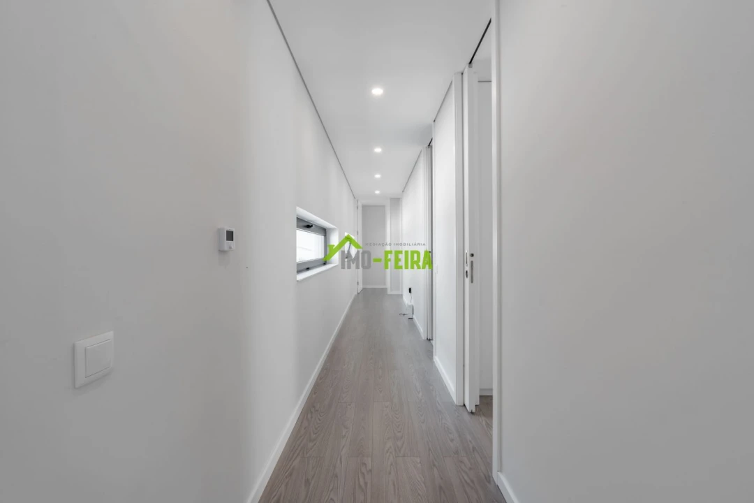 Moradia T4 para Venda em São Roque Foto 14