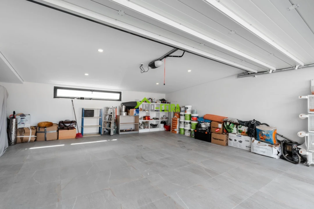 Moradia T4 para Venda em São Roque Foto 35