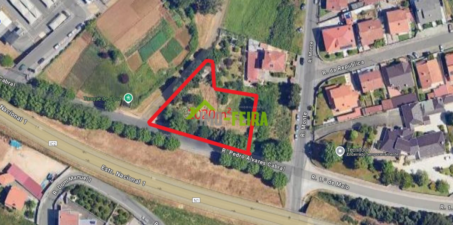 Terreno para Venda em Arrifana Foto 1