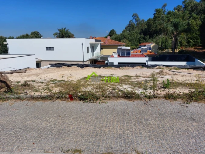 Terreno para Venda em São Miguel do Souto e Mosteirô Foto 7