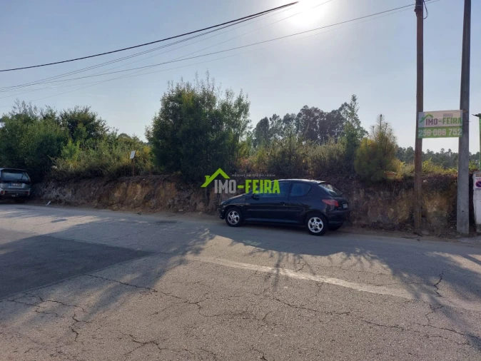 Terreno para Venda em Milheiros de Poiares Foto 7