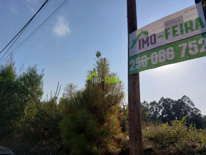 Terreno para Venda em Milheiros de Poiares