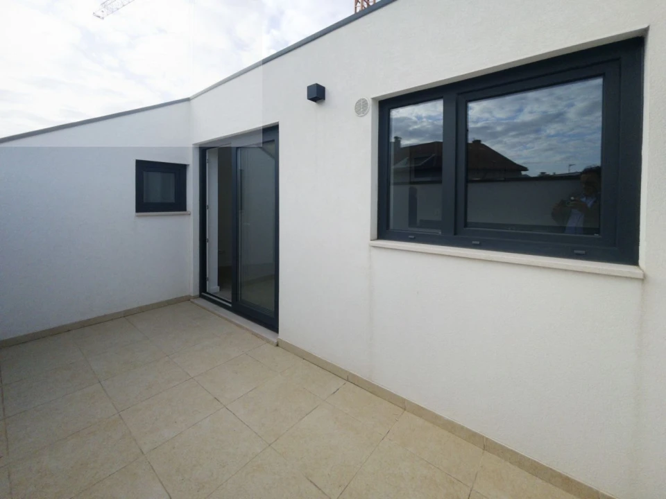 Apartamento T2 para Venda em Esgueira Foto 3