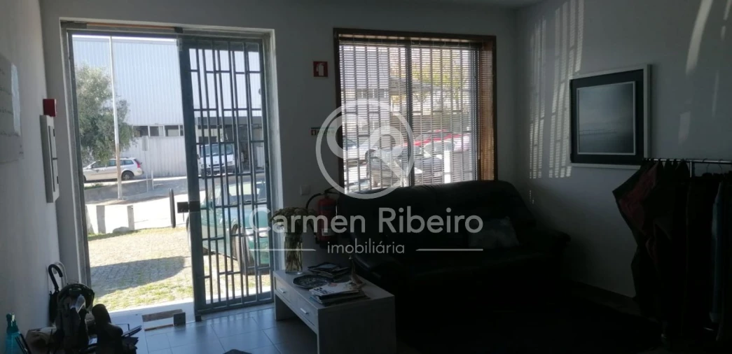 Loja para Venda em São Gens Foto 8