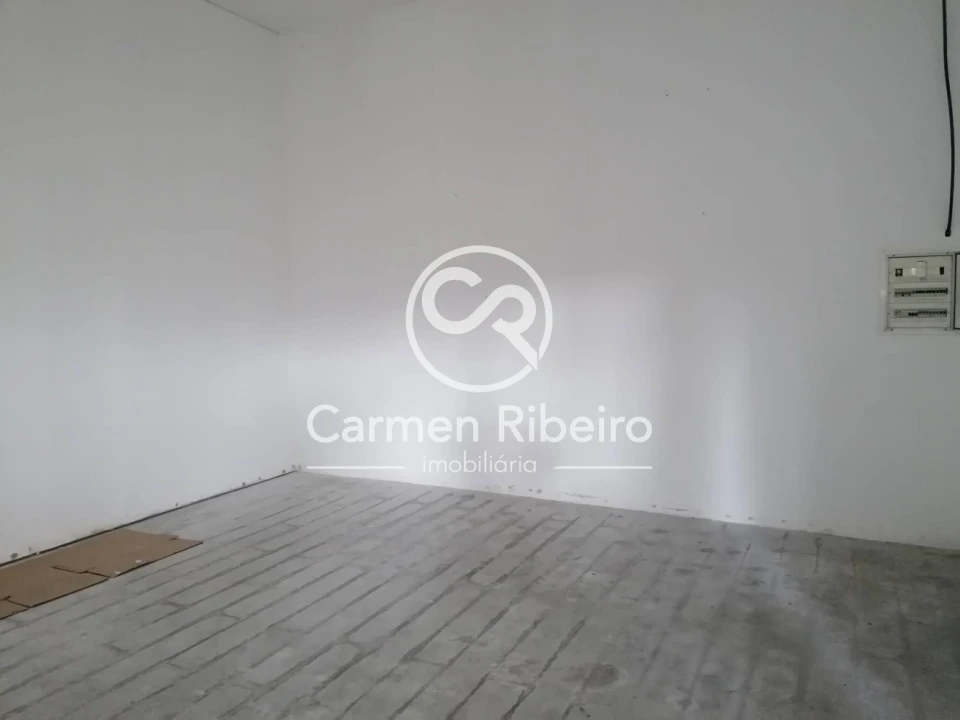 Loja para Venda em São Gens Foto 10