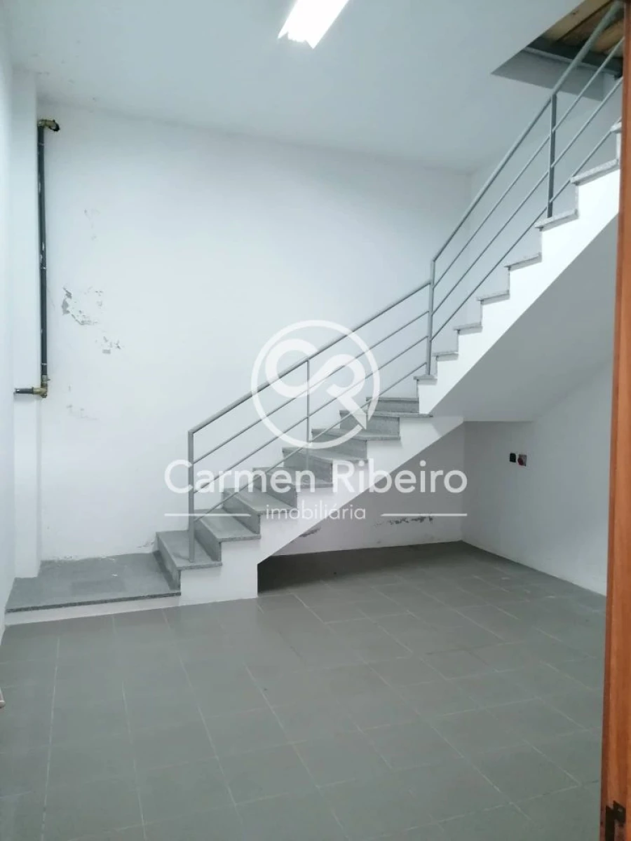 Loja para Venda em São Gens Foto 11