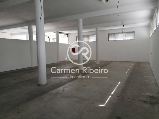 Loja para Venda em São Gens Foto 3