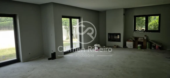 Moradia T5 para Venda em Lomar e Arcos